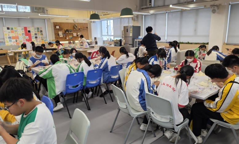 保良局馬錦明中學校園主大樓